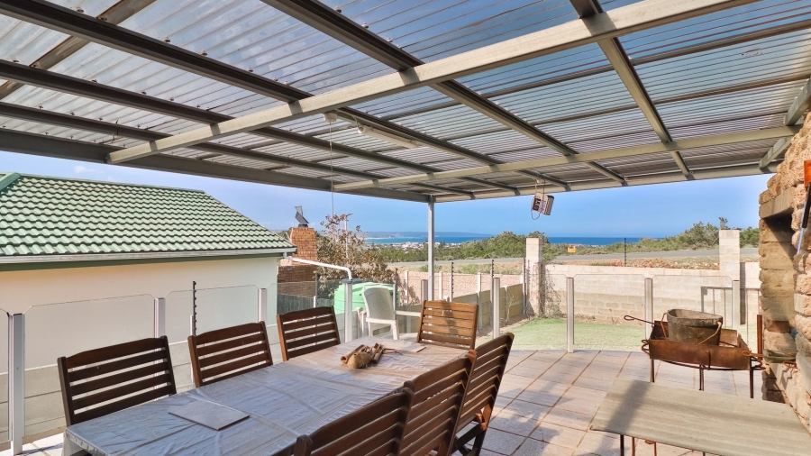 3 Bedroom Property for Sale in Stilbaai Wes Western Cape